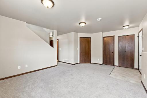 3316 MAPLE LEAF Loop S, Fargo, ND 58104