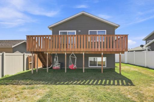 3316 MAPLE LEAF Loop S, Fargo, ND 58104