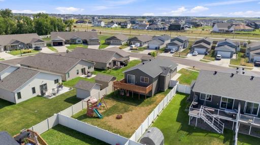 3316 MAPLE LEAF Loop S, Fargo, ND 58104