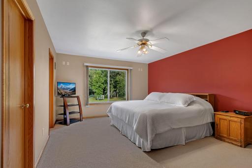 1185 24th Avenue NE, Sauk Rapids, MN 56379