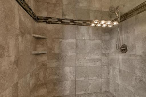 1185 24th Avenue NE, Sauk Rapids, MN 56379