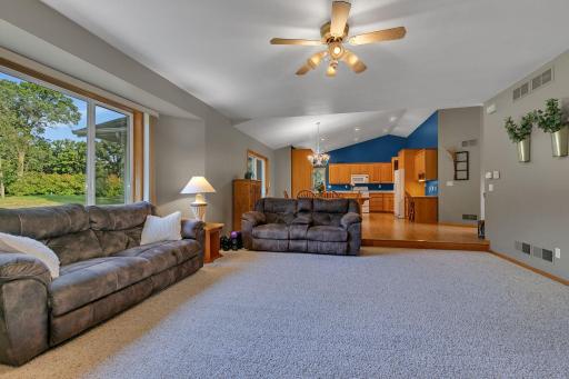 1185 24th Avenue NE, Sauk Rapids, MN 56379