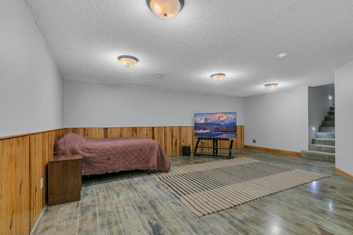 1185 24th Avenue NE, Sauk Rapids, MN 56379