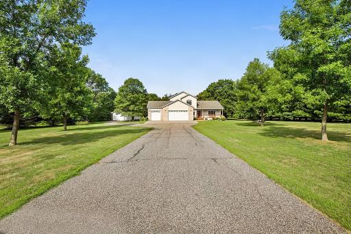 1185 24th Avenue NE, Sauk Rapids, MN 56379