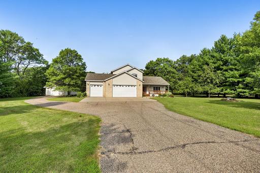 1185 24th Avenue NE, Sauk Rapids, MN 56379