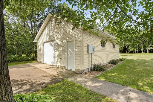 1185 24th Avenue NE, Sauk Rapids, MN 56379