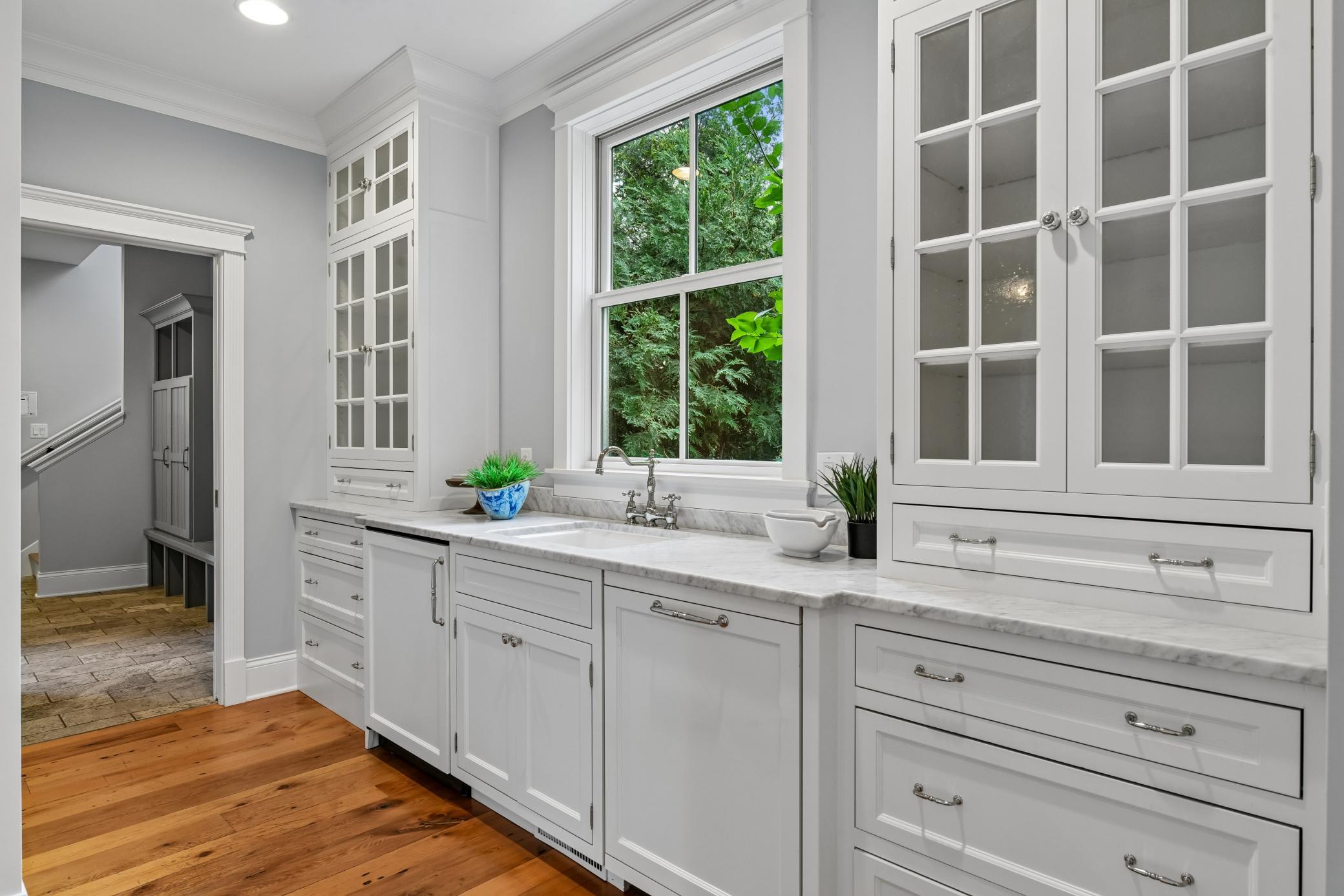 Butler's pantry with prep sink