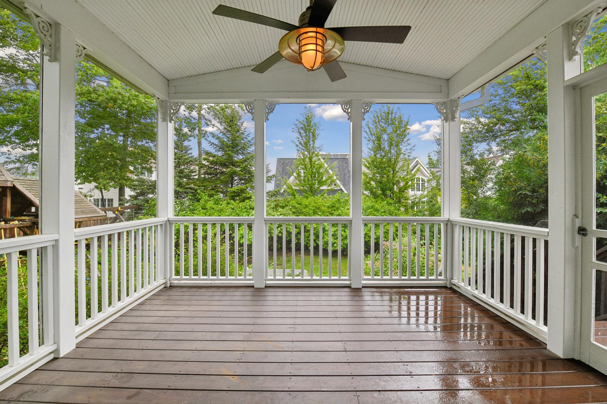 Screened porch – three-season living