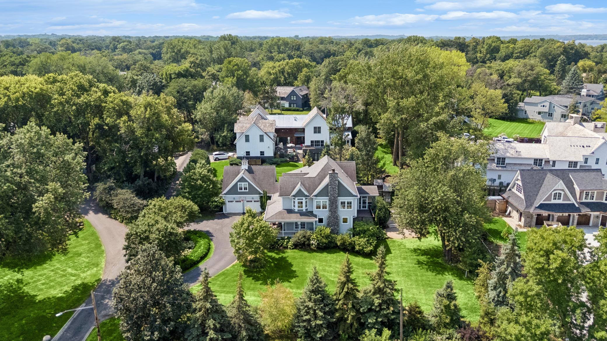 Aerial view – private lot, surrounded by mature trees