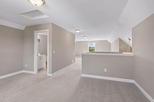 The bonus room could be a 6th ensuite bedroom