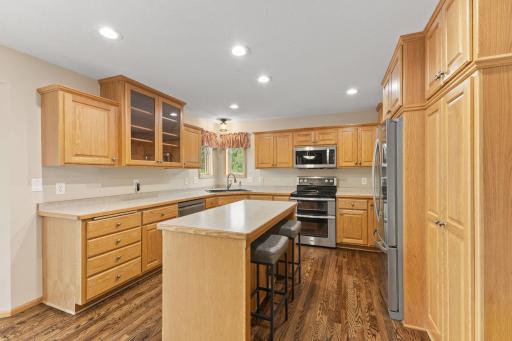 Beautiful kitchen with SS appliances