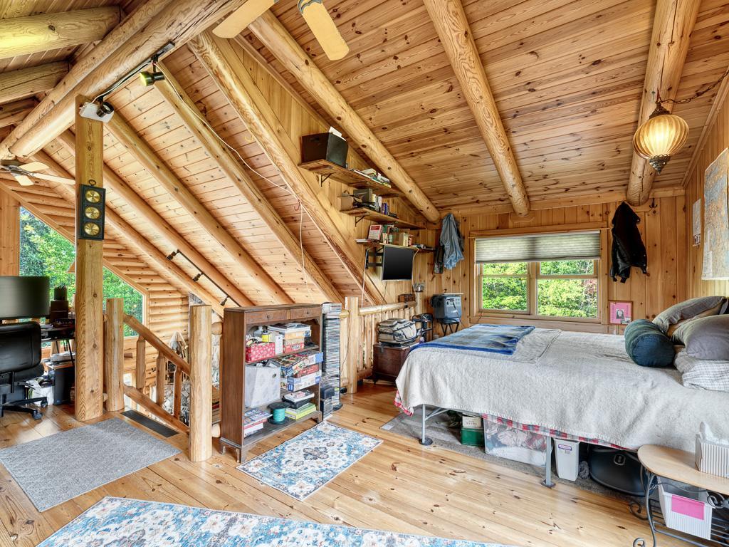 14 - Loft.jpg