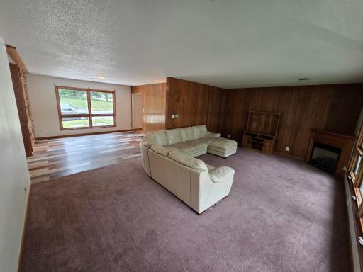 401 1st Avenue SE, Pelican Rapids, MN 56572
