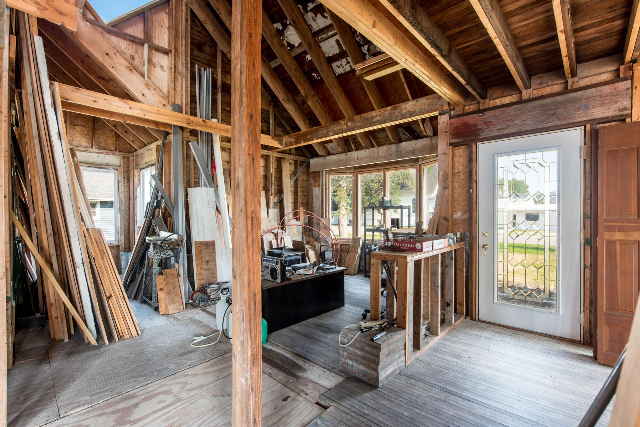 221 E Lake St - Parkers Prairie