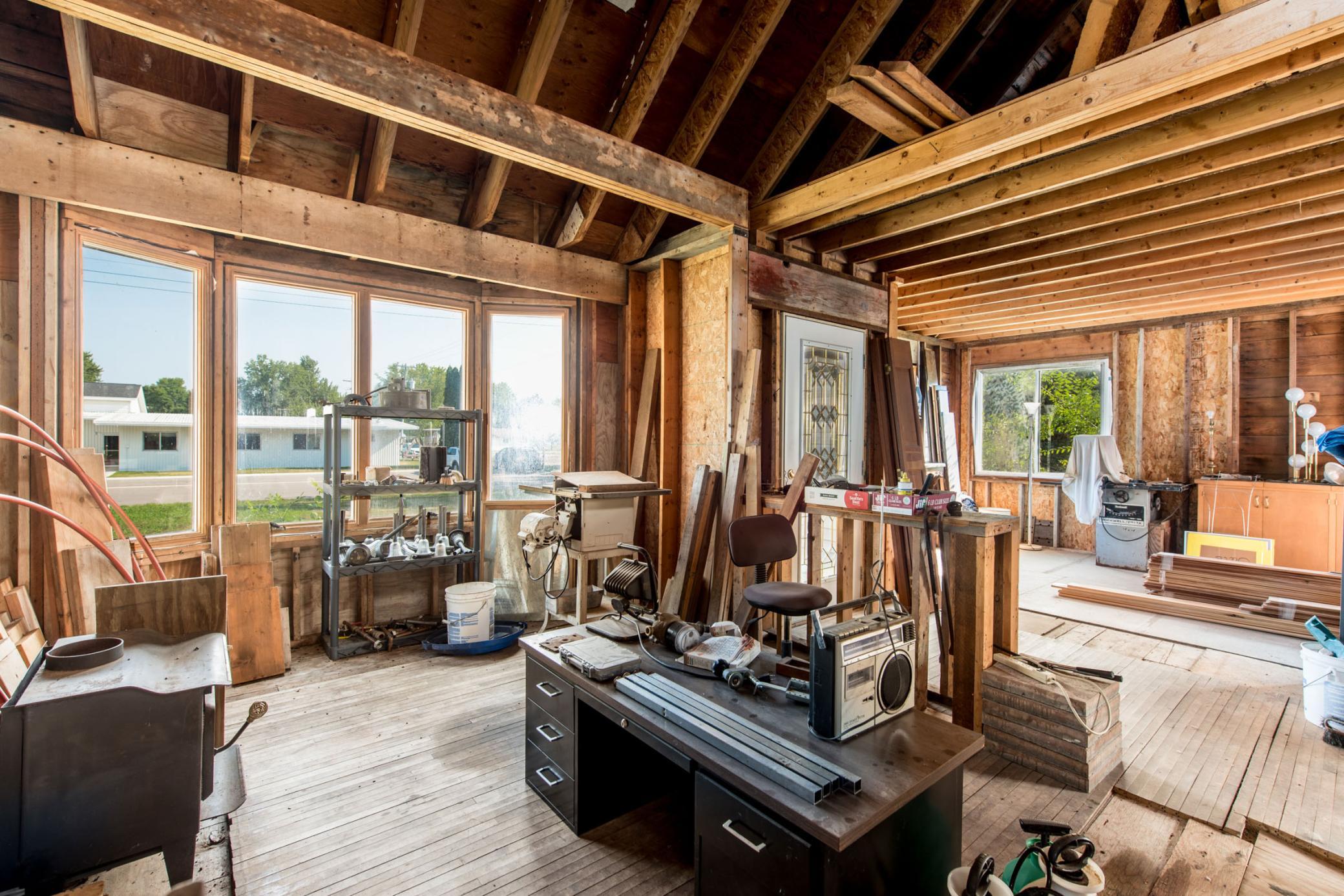221 E Lake St - Parkers Prairie