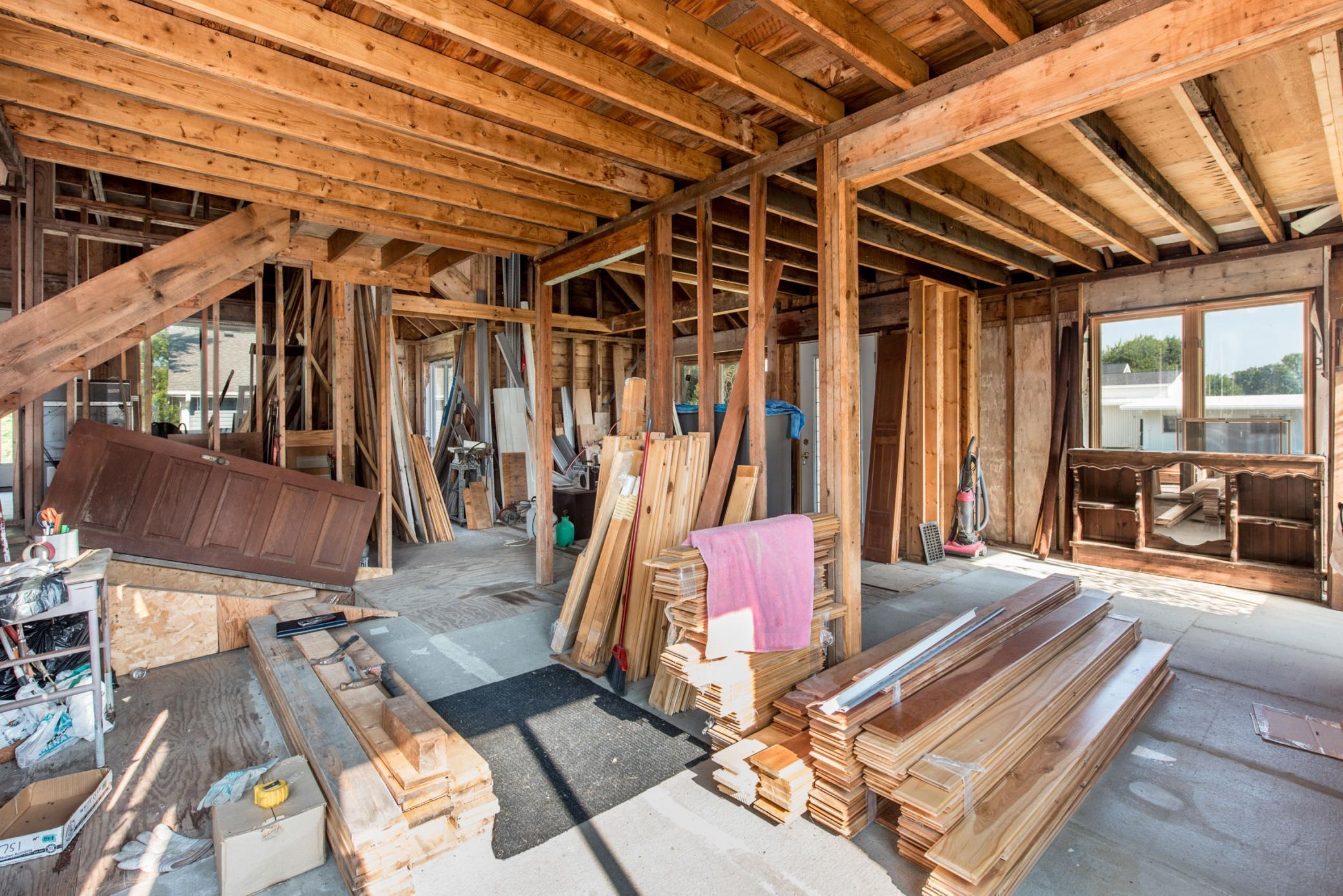 221 E Lake St - Parkers Prairie