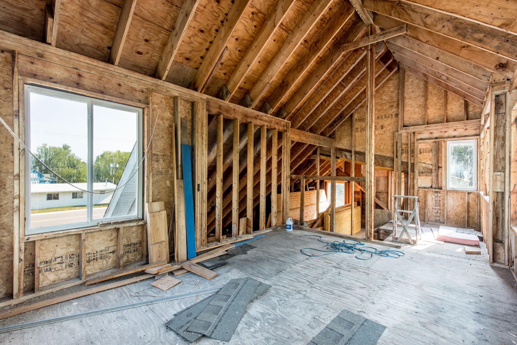 221 E Lake St - Parkers Prairie