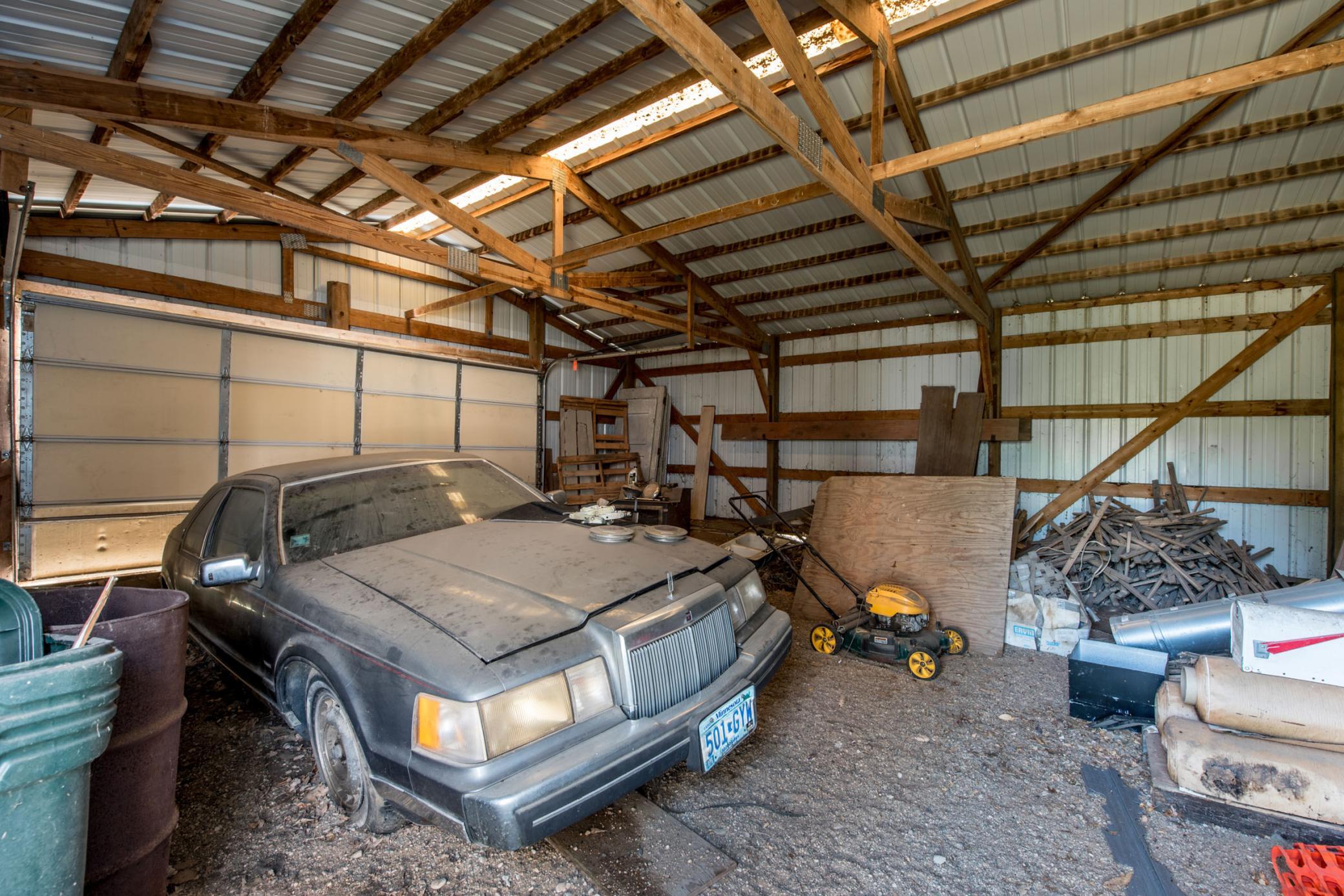 221 E lake St - Parkers Prairie