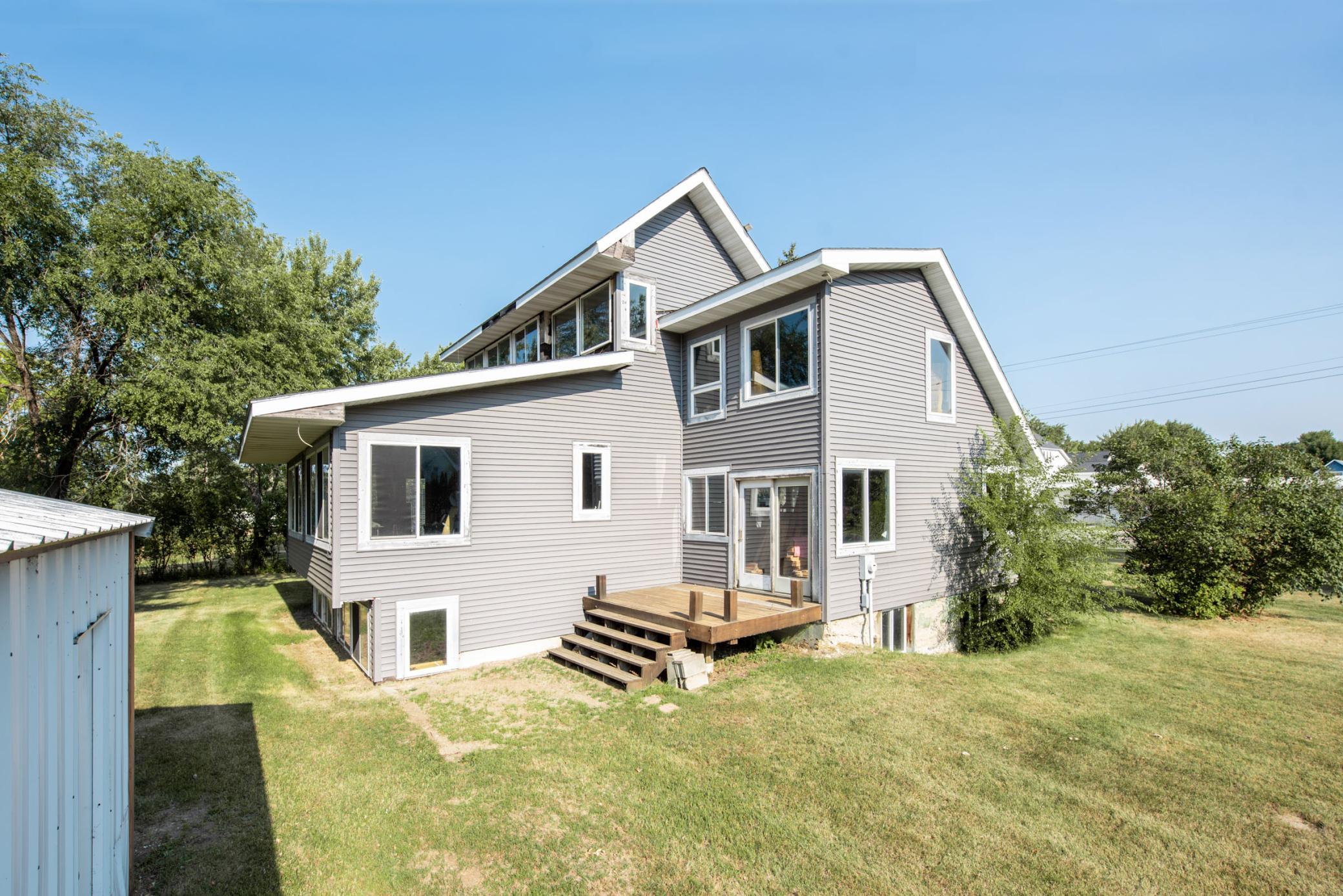 221 E Lake St - Parkers Prairie