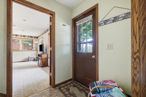 Door to lower deck