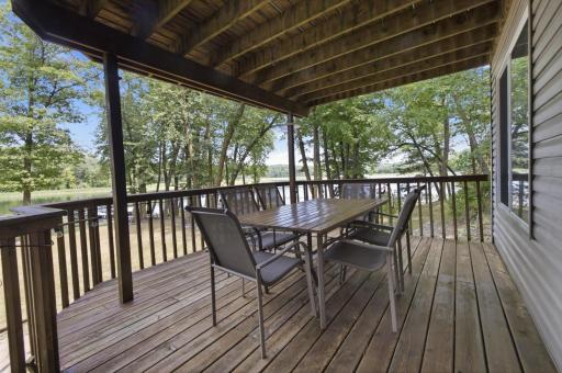 Lower deck