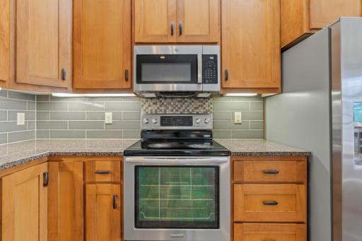 6427 Tessman Terrace N, Brooklyn Park, MN 55445