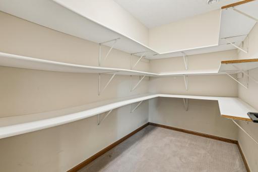 6427 Tessman Terrace N, Brooklyn Park, MN 55445