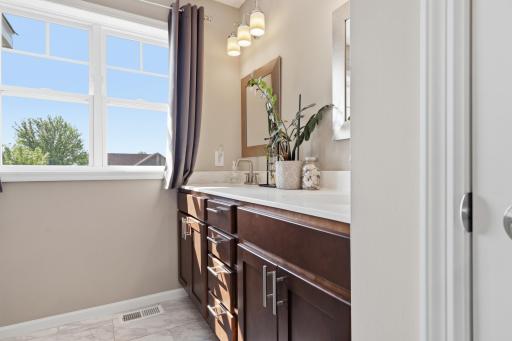 Shared upper bathroom