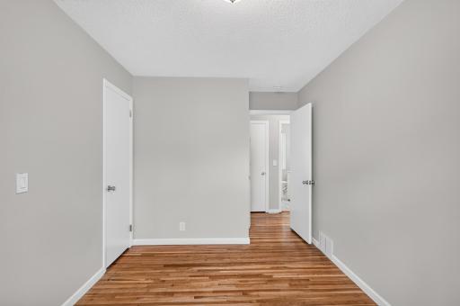 5307 66th Avenue N, Brooklyn Center, MN 55429