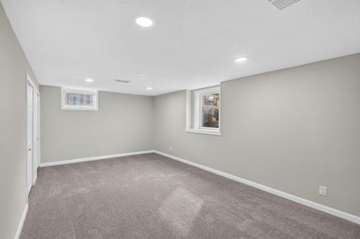 5307 66th Avenue N, Brooklyn Center, MN 55429
