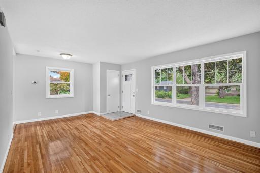5307 66th Avenue N, Brooklyn Center, MN 55429