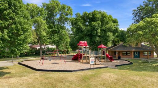 Nearby Alm park offers playground equipment, pickleball courts, basketball hoops, soccer nets and ice-skating rink in the winter