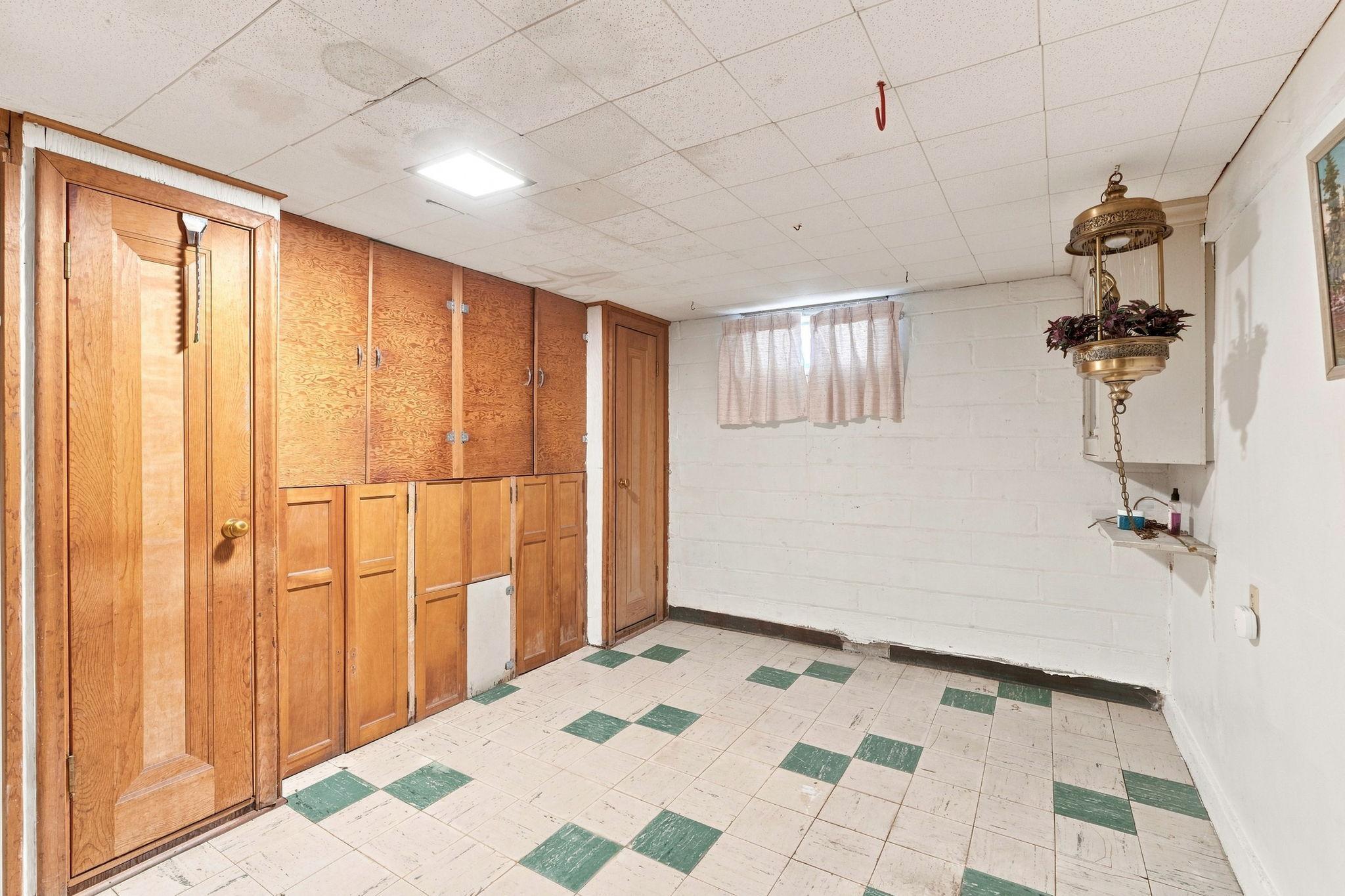 Lower level is not counted in the square footage