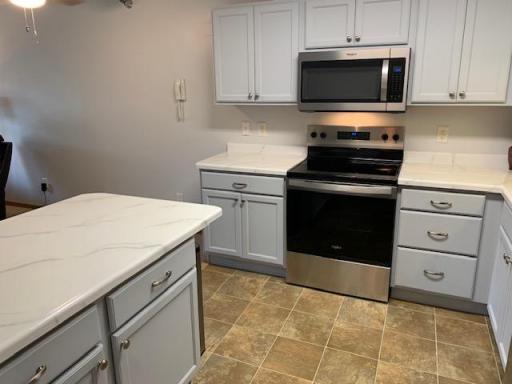 880 Lyn Way, 204, Hastings, MN 55033