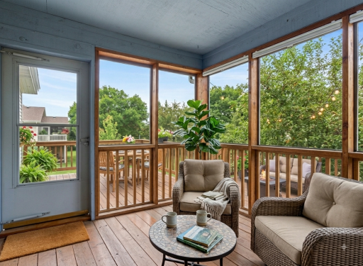 3 Season Porch virtually staged