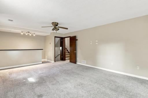 4076 Ensign Avenue N, New Hope, MN 55427