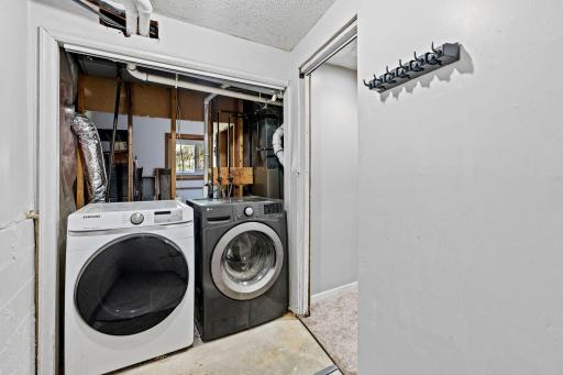 56-web-or-mls-8227 Blaisdell Ave S-56.jpg