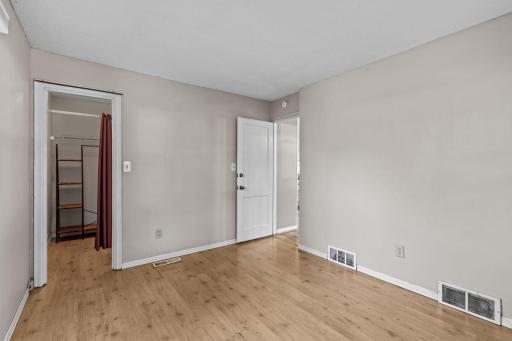 49-web-or-mls-8227 Blaisdell Ave S-49.jpg