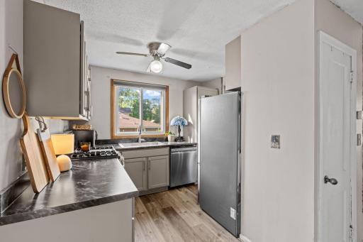 33-web-or-mls-8227 Blaisdell Ave S-33.jpg