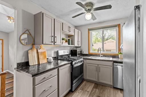 35-web-or-mls-8227 Blaisdell Ave S-35.jpg
