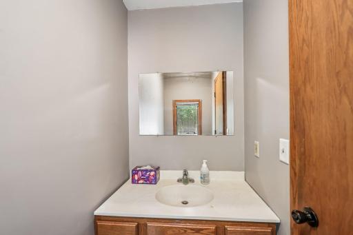 34-web-or-mls-Williston Rd-S1308-034.jpg