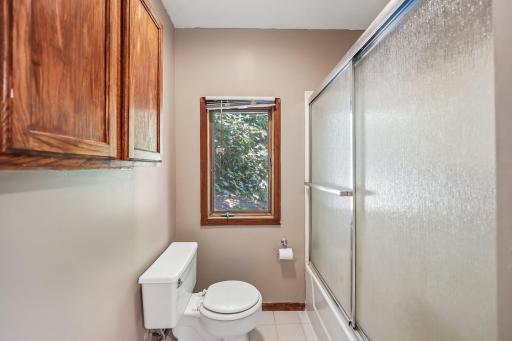 30-web-or-mls-Williston Rd-S1308-030.jpg