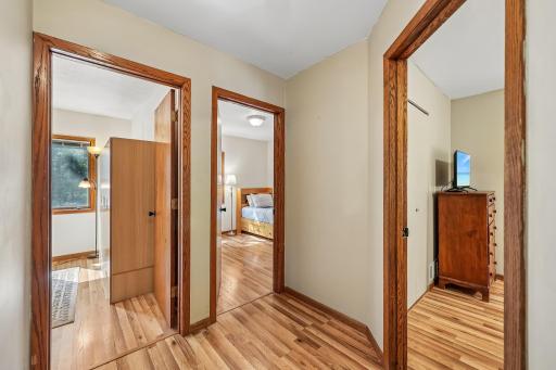 28-web-or-mls-Williston Rd-S1308-028.jpg