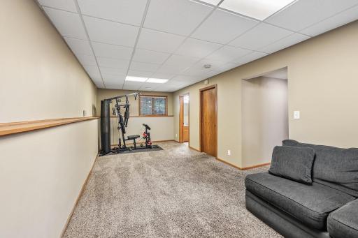 42-web-or-mls-Williston Rd-S1308-042.jpg
