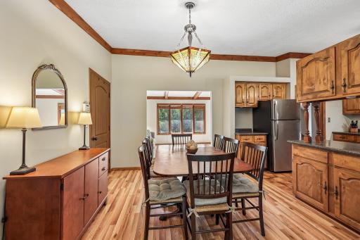 12-web-or-mls-Williston Rd-S1308-012.jpg