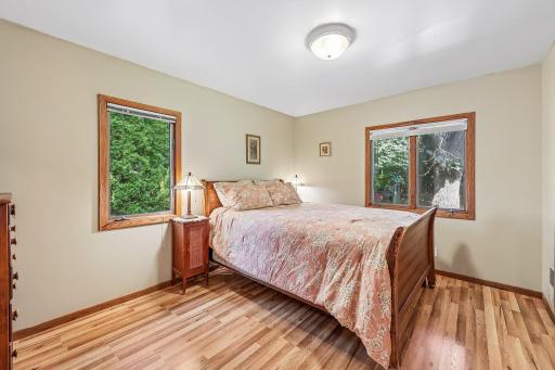 31-web-or-mls-Williston Rd-S1308-031.jpg
