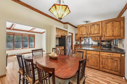 11-web-or-mls-Williston Rd-S1308-011.jpg