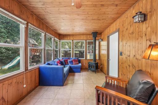 25-web-or-mls-Williston Rd-S1308-025.jpg