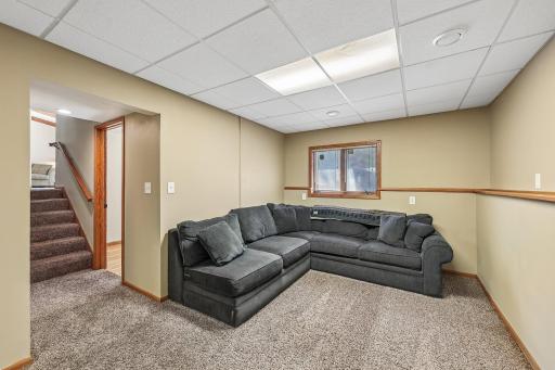 41-web-or-mls-Williston Rd-S1308-041.jpg