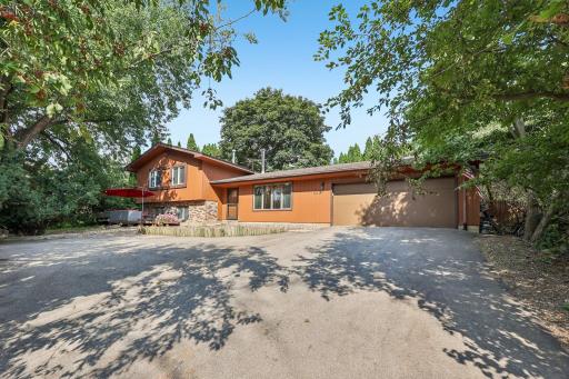 4311 Williston Road, Minnetonka, MN 55345